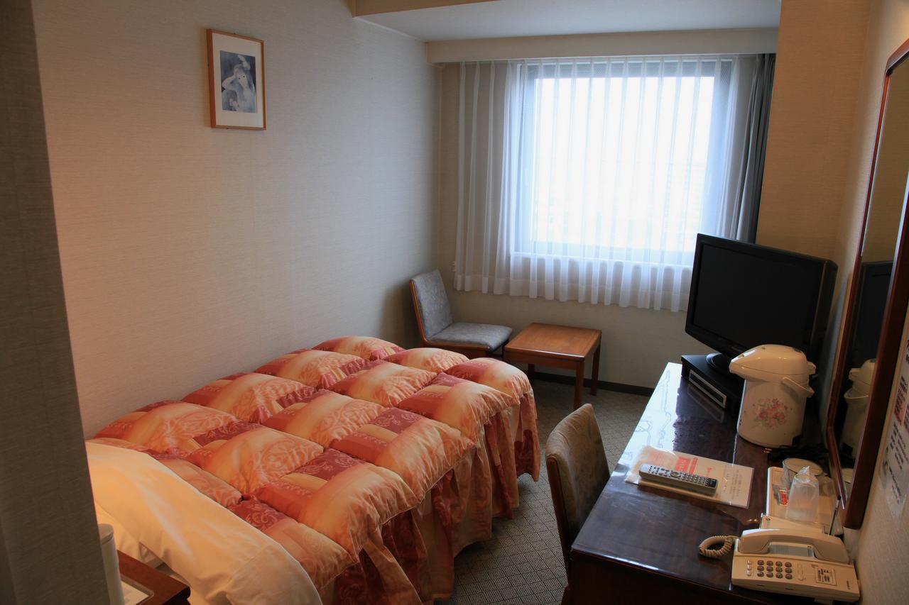 Tahara City Hotel Extérieur photo